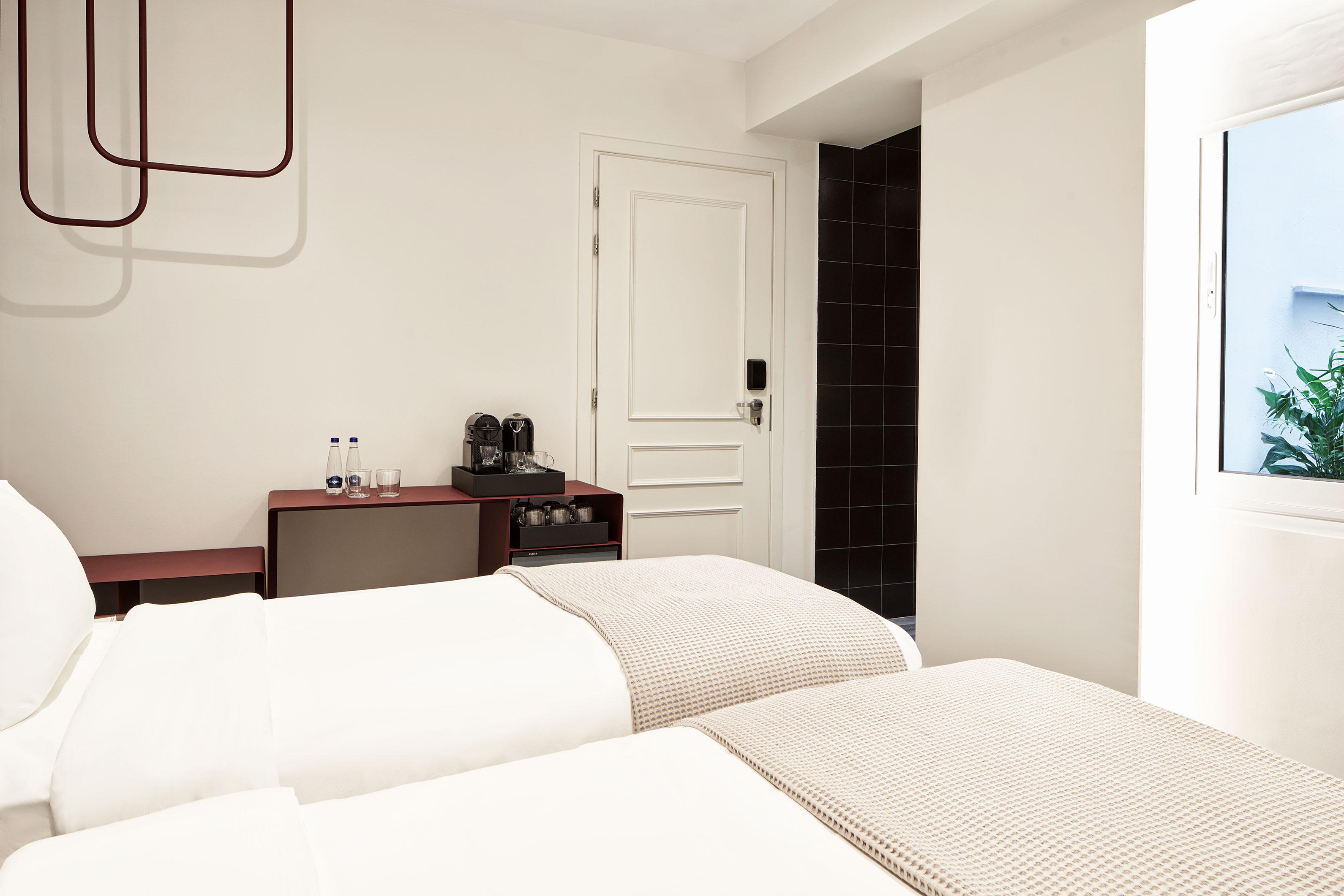 เอเธนส์ 4 Hotel ภายนอก รูปภาพ