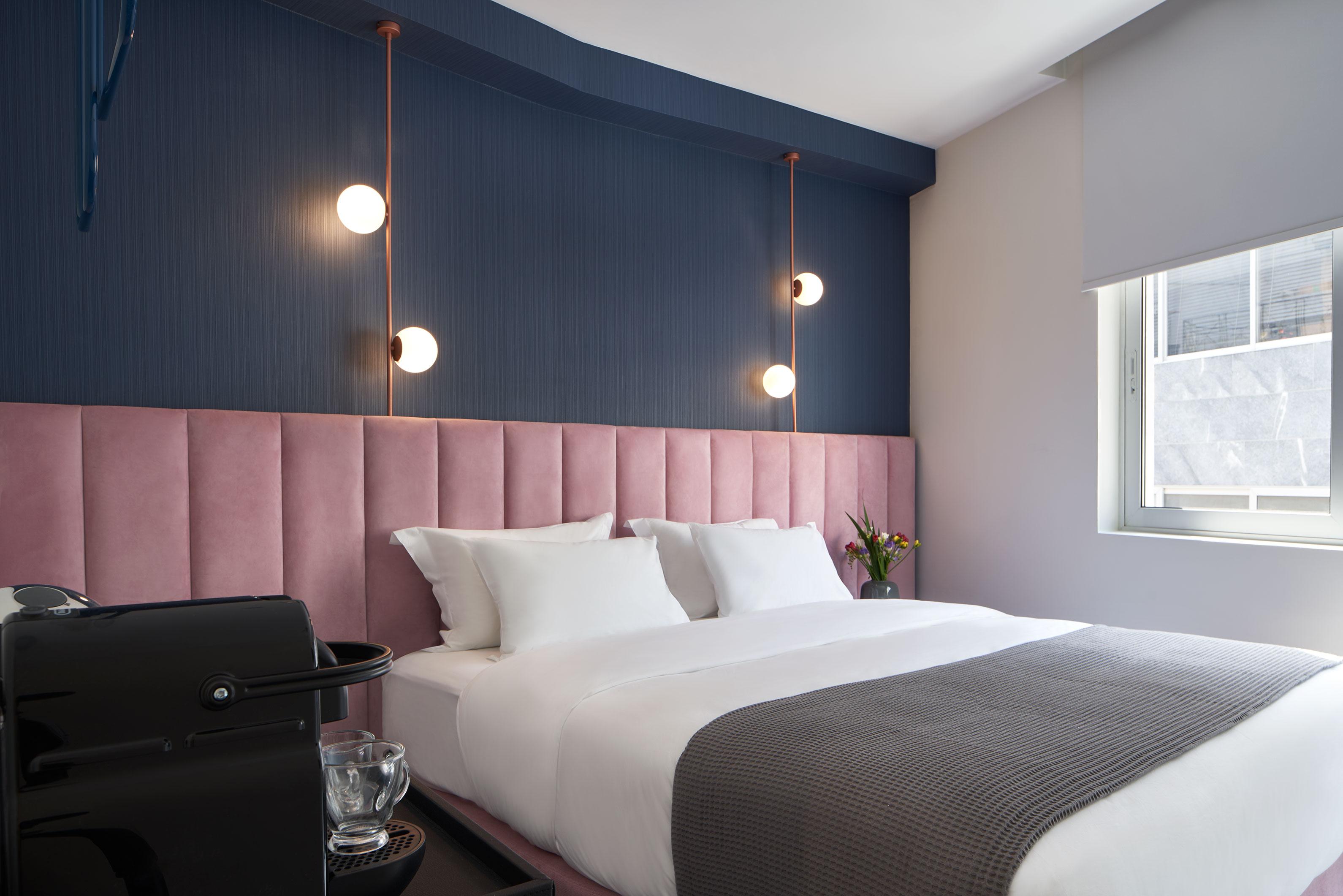 เอเธนส์ 4 Hotel ภายนอก รูปภาพ