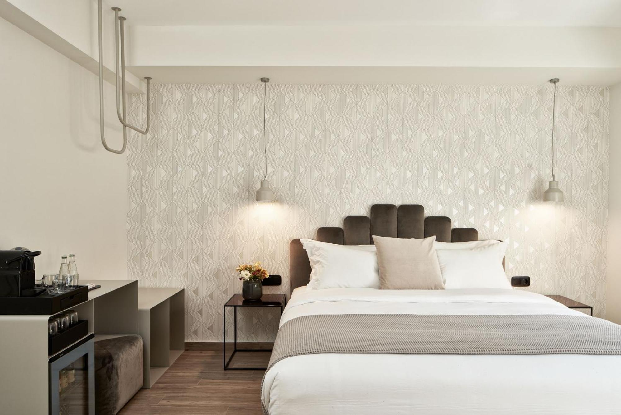 เอเธนส์ 4 Hotel ภายนอก รูปภาพ
